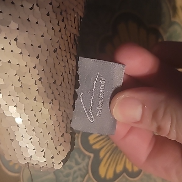 NEW AVIVA STANOFF MERMAID SEQUINED GOLD SILVER LUXURY DOWN PILLOWS BUNDLE - Picture 2 of 5